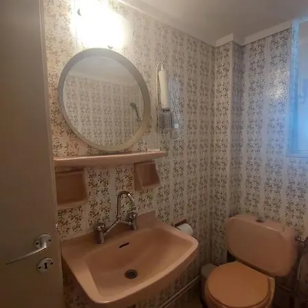Apartment Quiet With A Large Balcony Near The Sea Athens