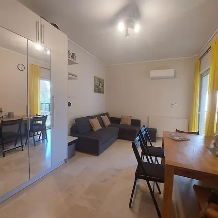 Apartment Quiet With A Large Balcony Near The Sea Athens